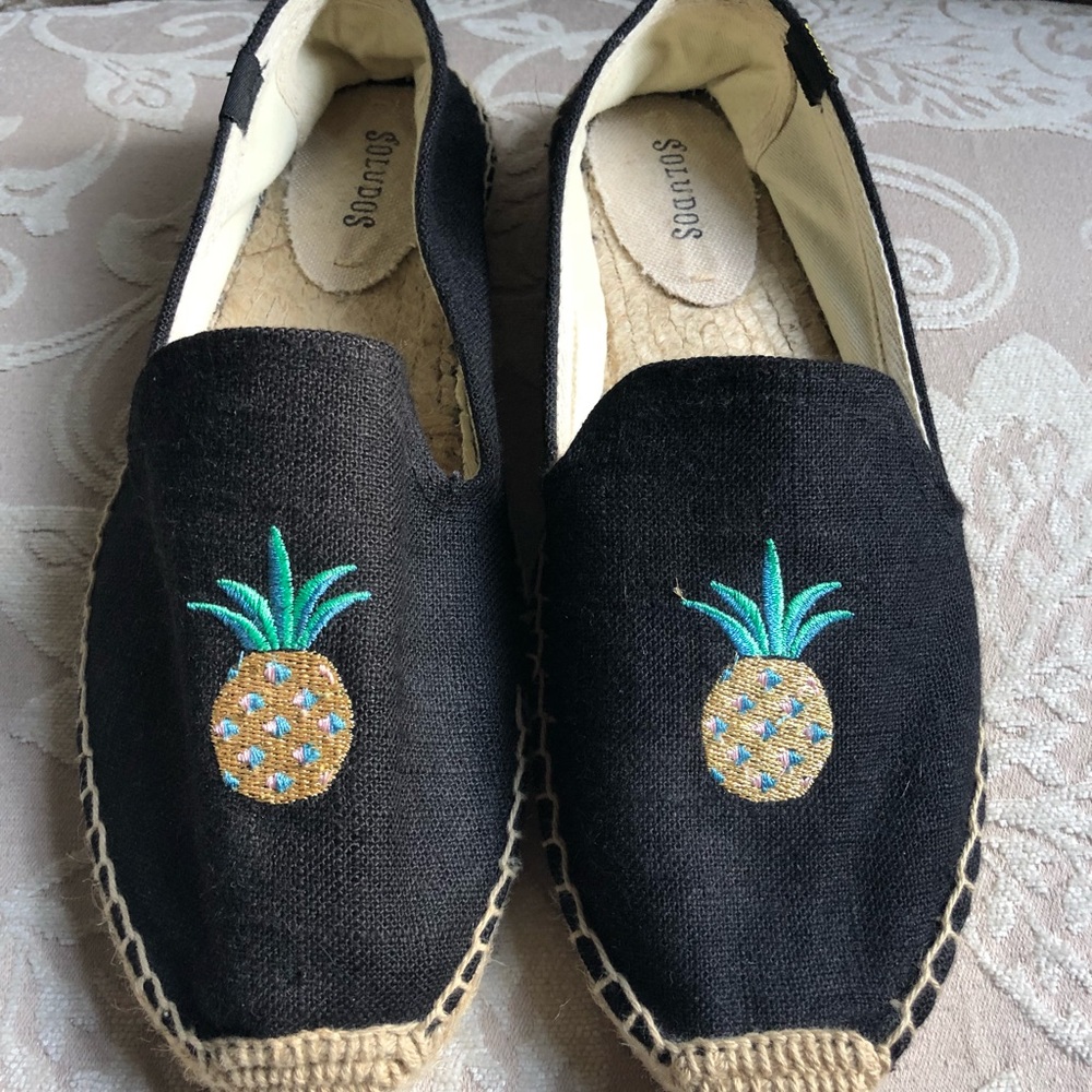 Soludos - Pineapple Smoking Slipper